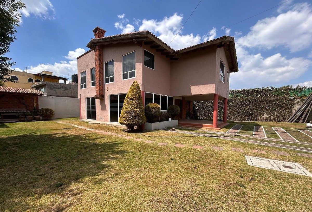 Casa en Cacalomacán Centro, Toluca, foto 2 de 30