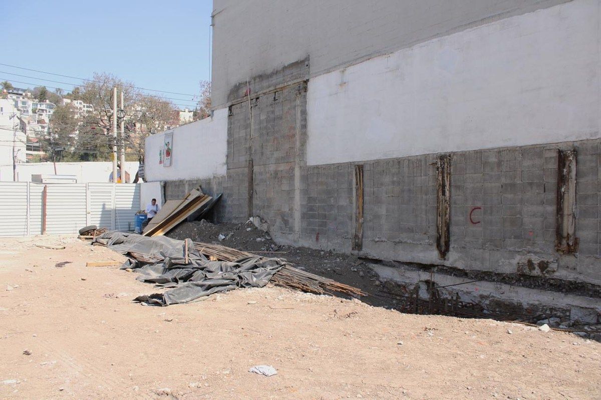 5 de 10: Zona comercial de Av. Jinetes