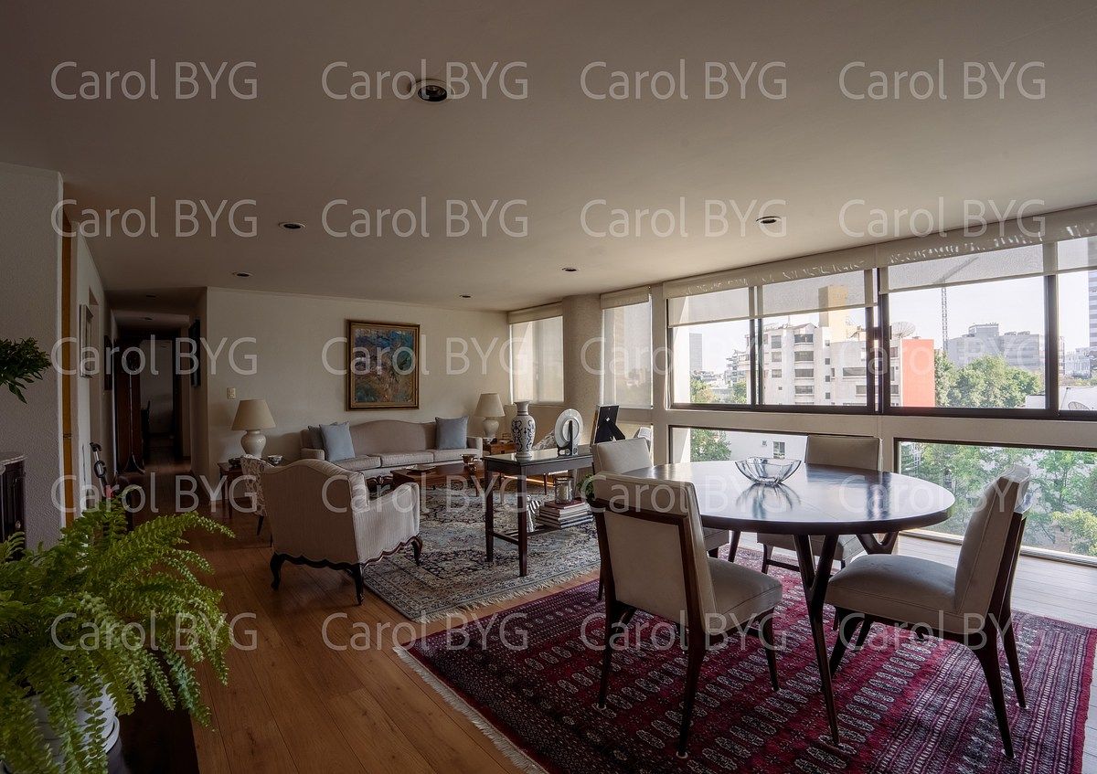 8 de 14: Comedor y sala