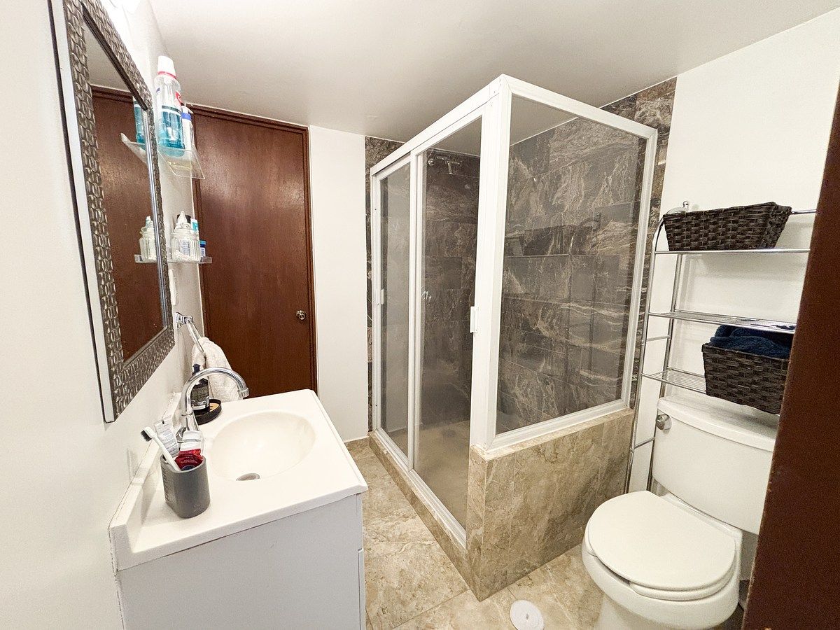 21 de 41: baño recámaras secundarias