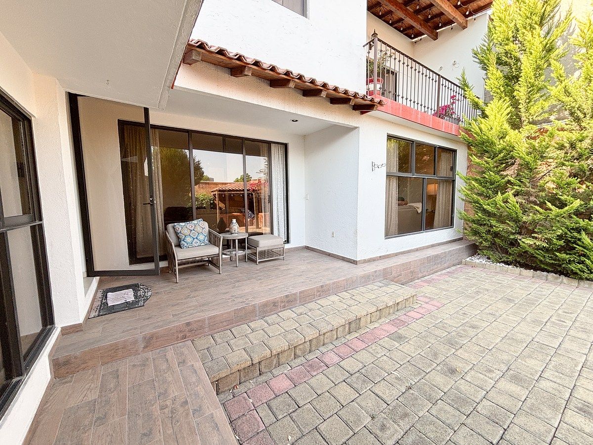 2 de 41: terraza/jardín