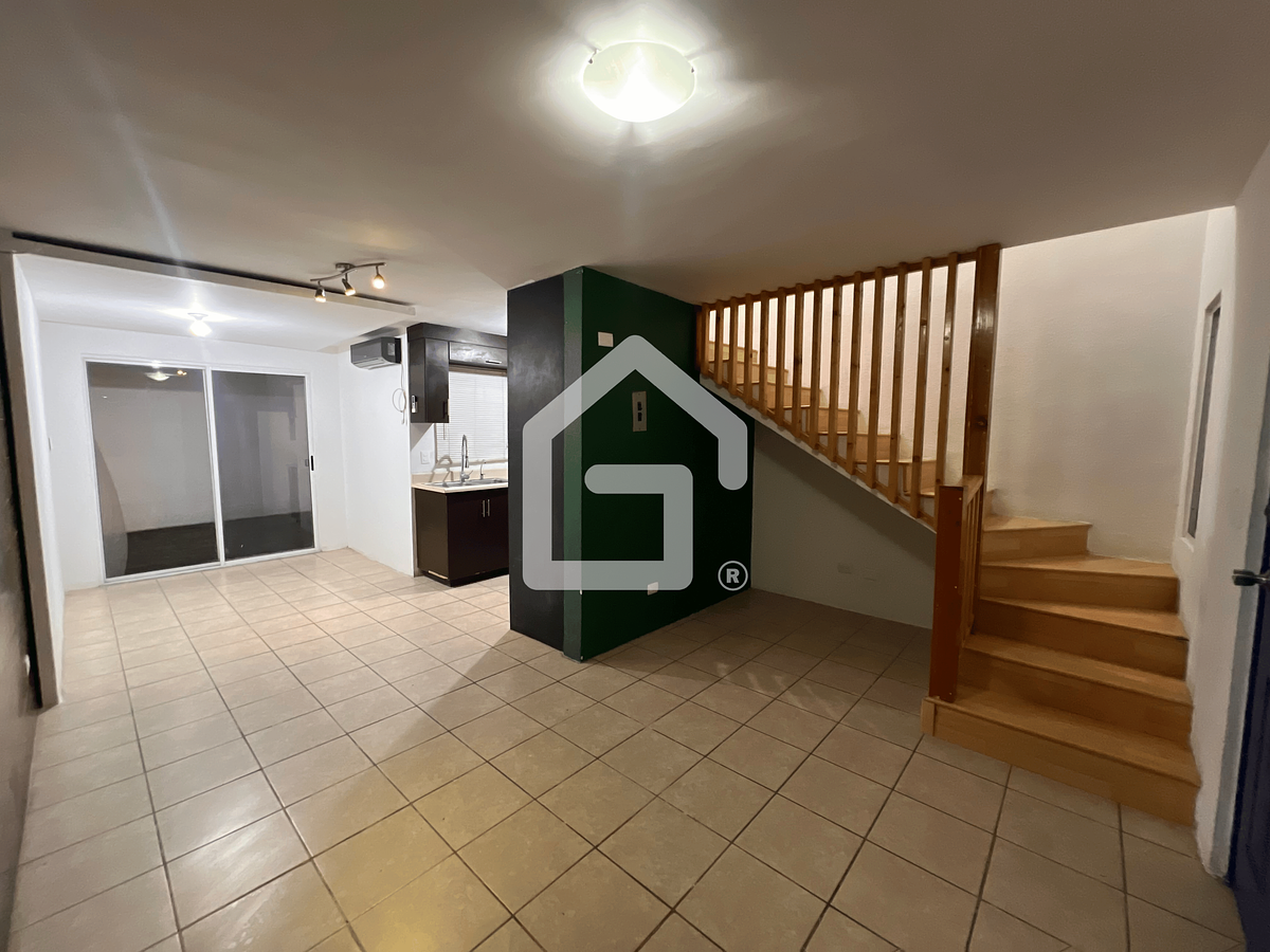 2 of 17: Espacio sala y comedor