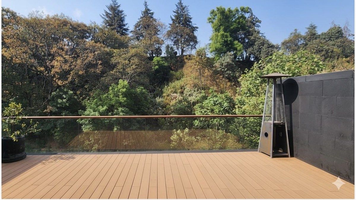 4 of 22: Amplia Terraza