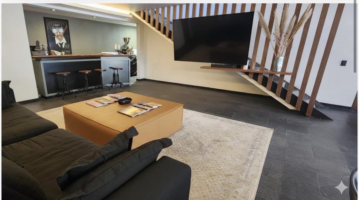 11 de 22: Family dos y bar