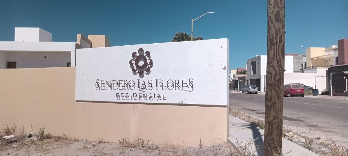 1 de 34: Acceso al Residencial