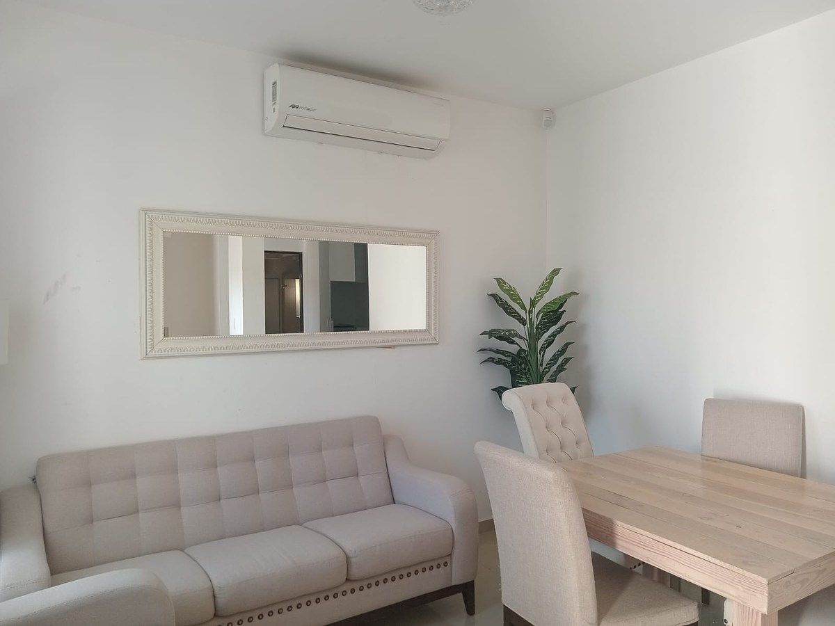 4 de 34: Aire acondicionado en sala comedor