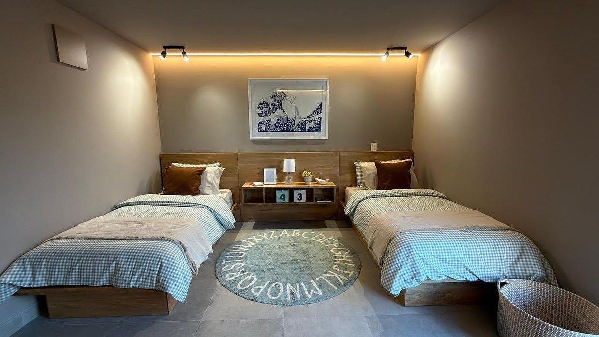 22 of 24: RECAMARA SECUNDARIA 2