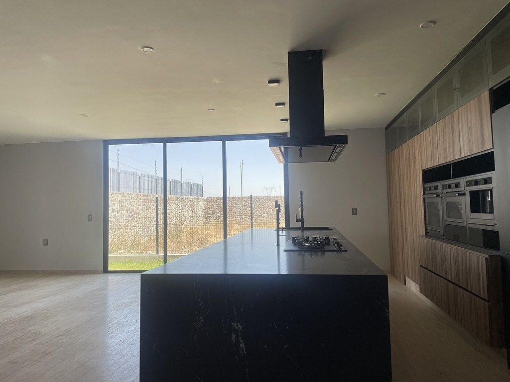 Casa em condomínio fechado em El Campanario, El Marqués, foto 5 de 36