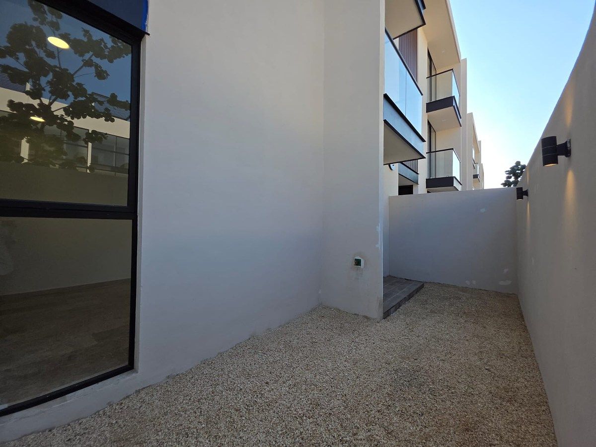 8 of 27: Departamento en Venta Merida