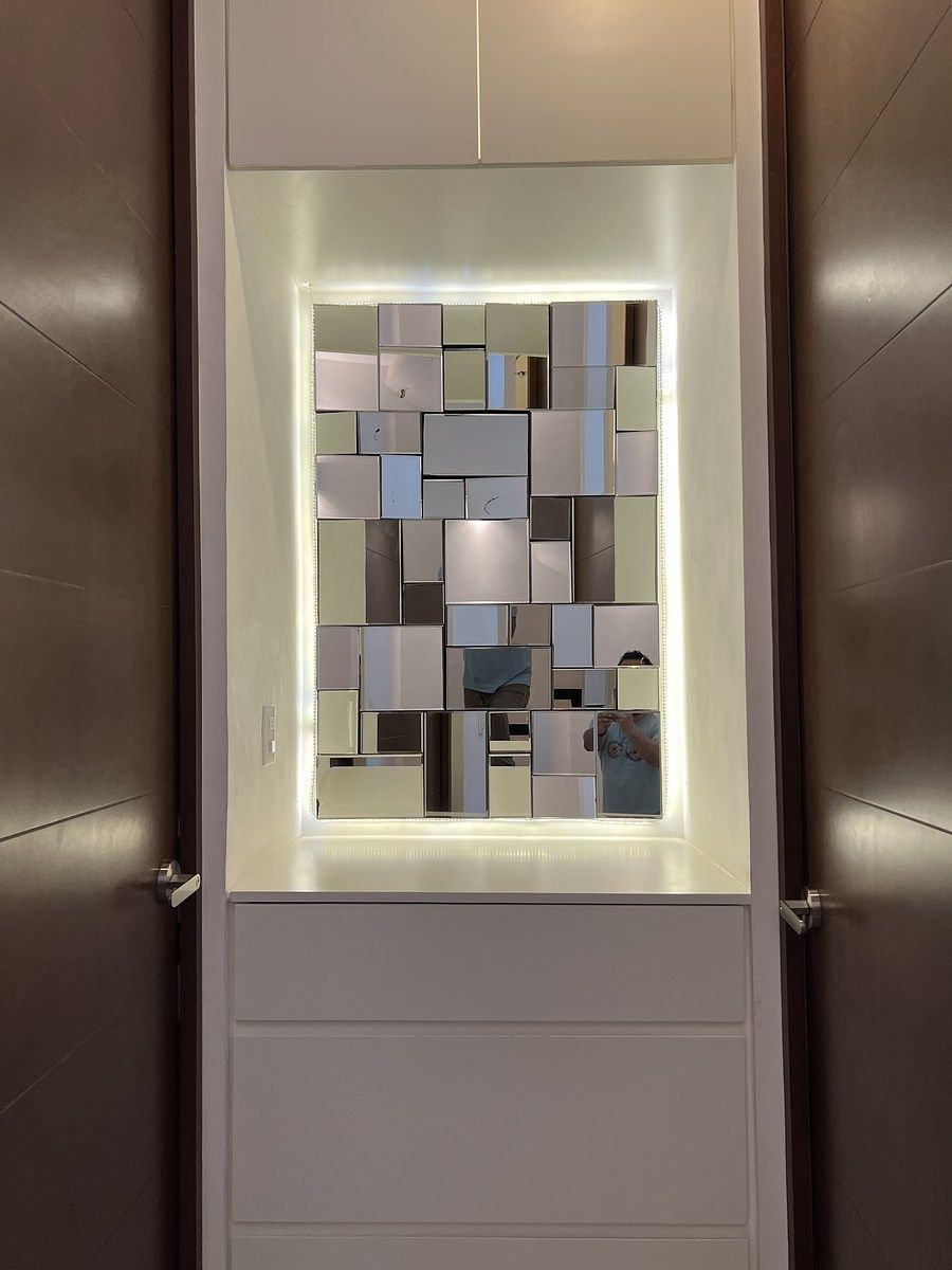 12 of 36: MUEBLE DE BLANCOS