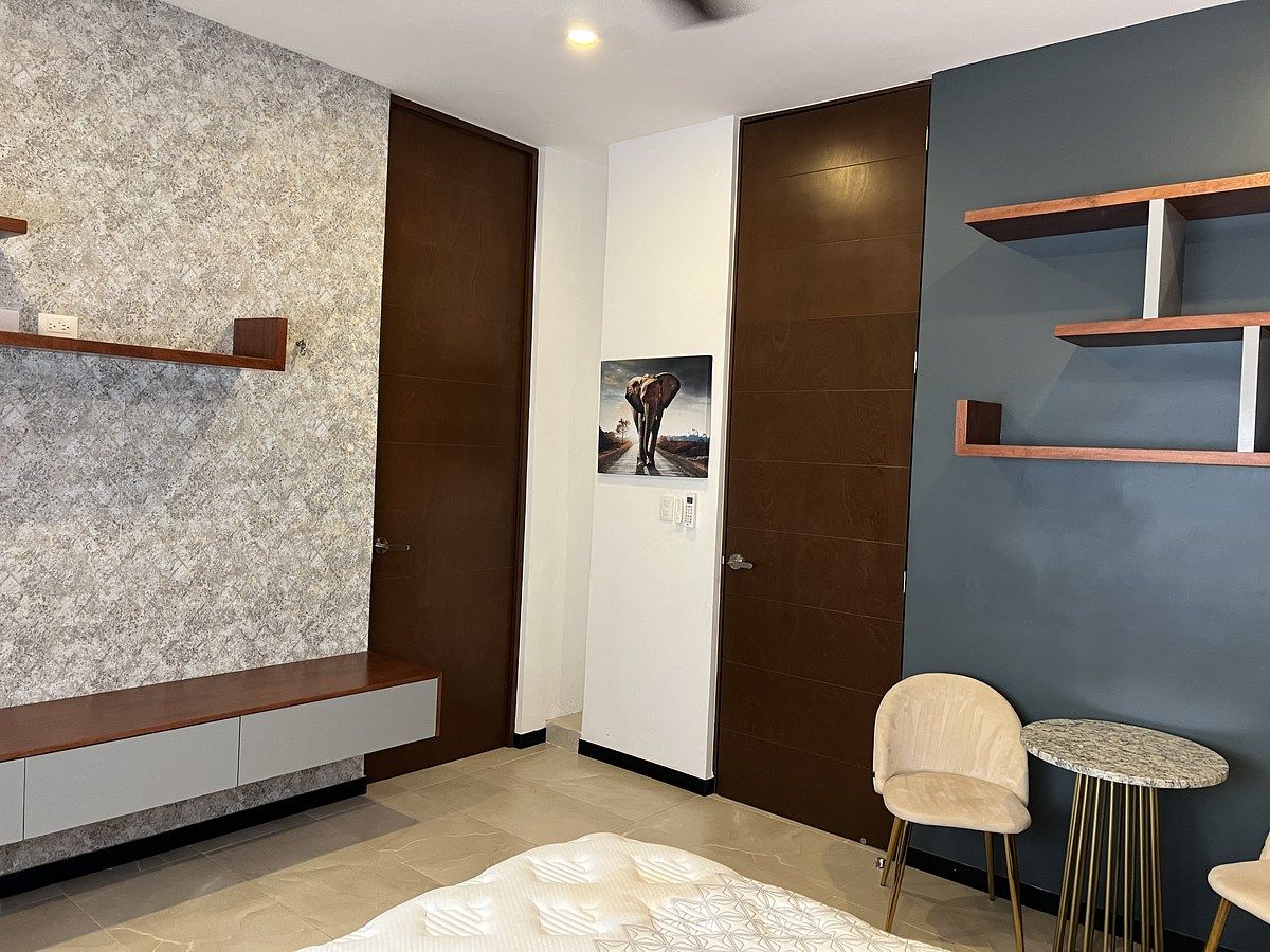 15 of 36: RECAMARA 1