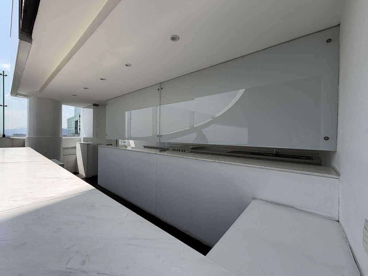 42 of 50: Bar Rooftop