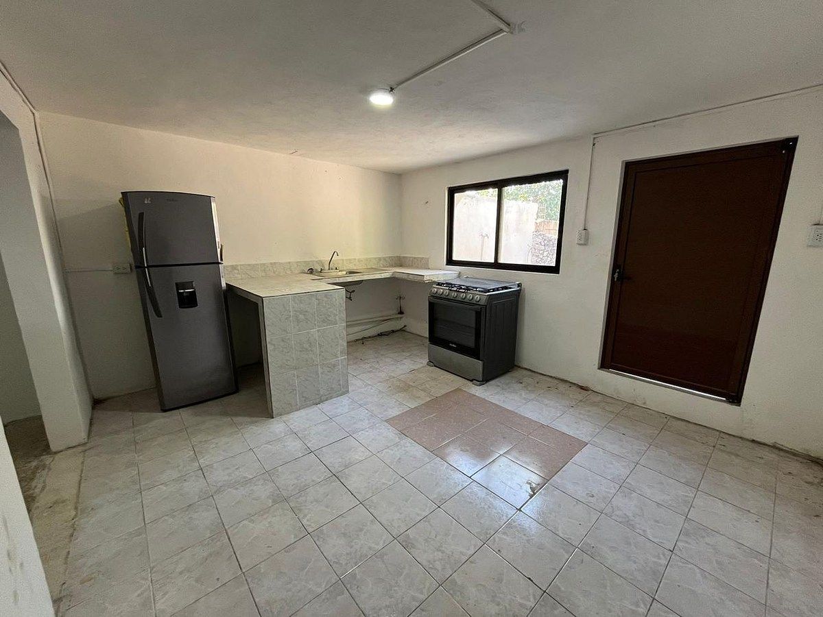 VENTA DE CASA EN LA COL. MELCHOR OCAMPO AL ORIENTE DE MÉRIDA, YUCATÁN. - foto 2