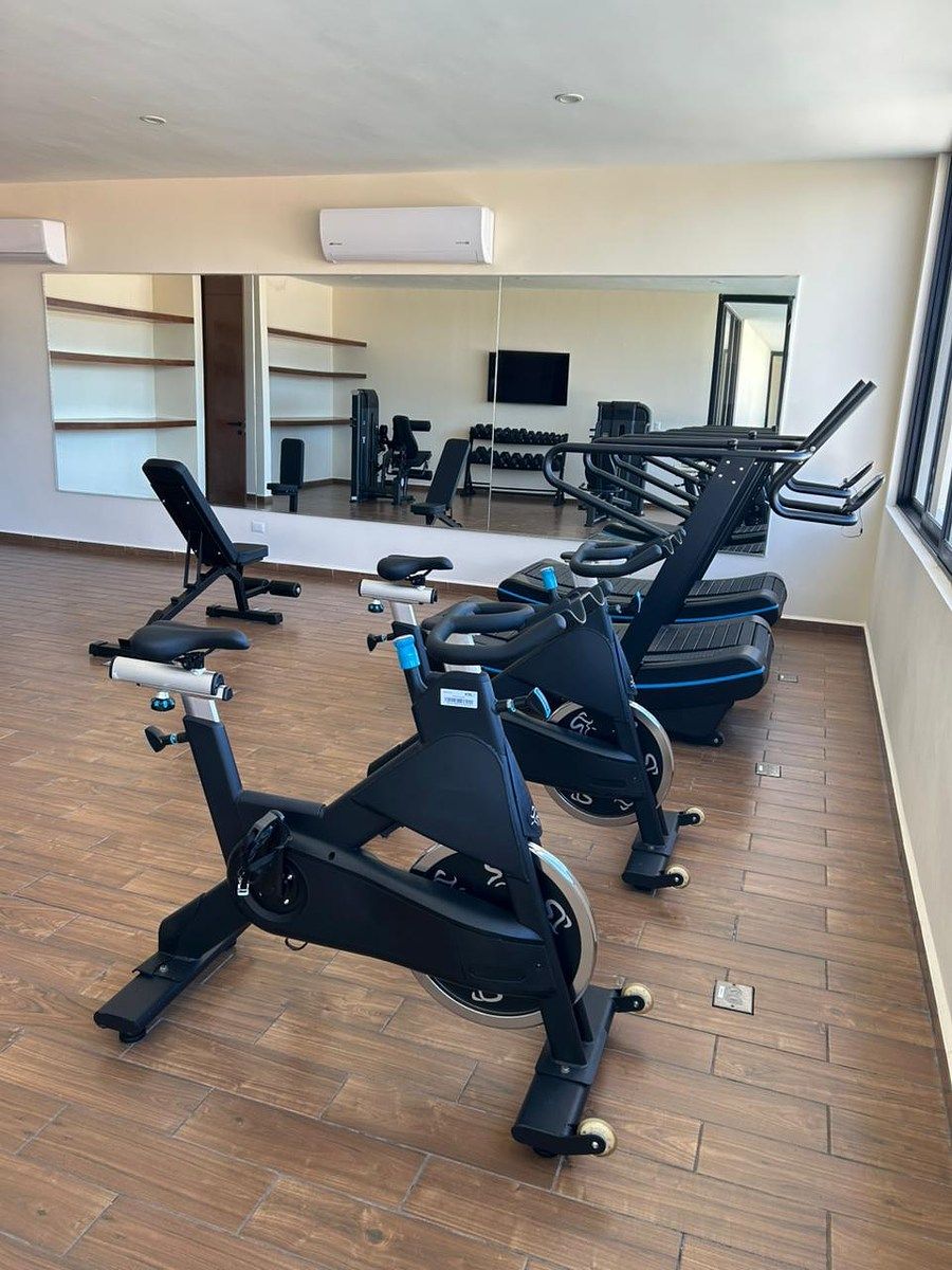 11 de 23: Gimnasio Club