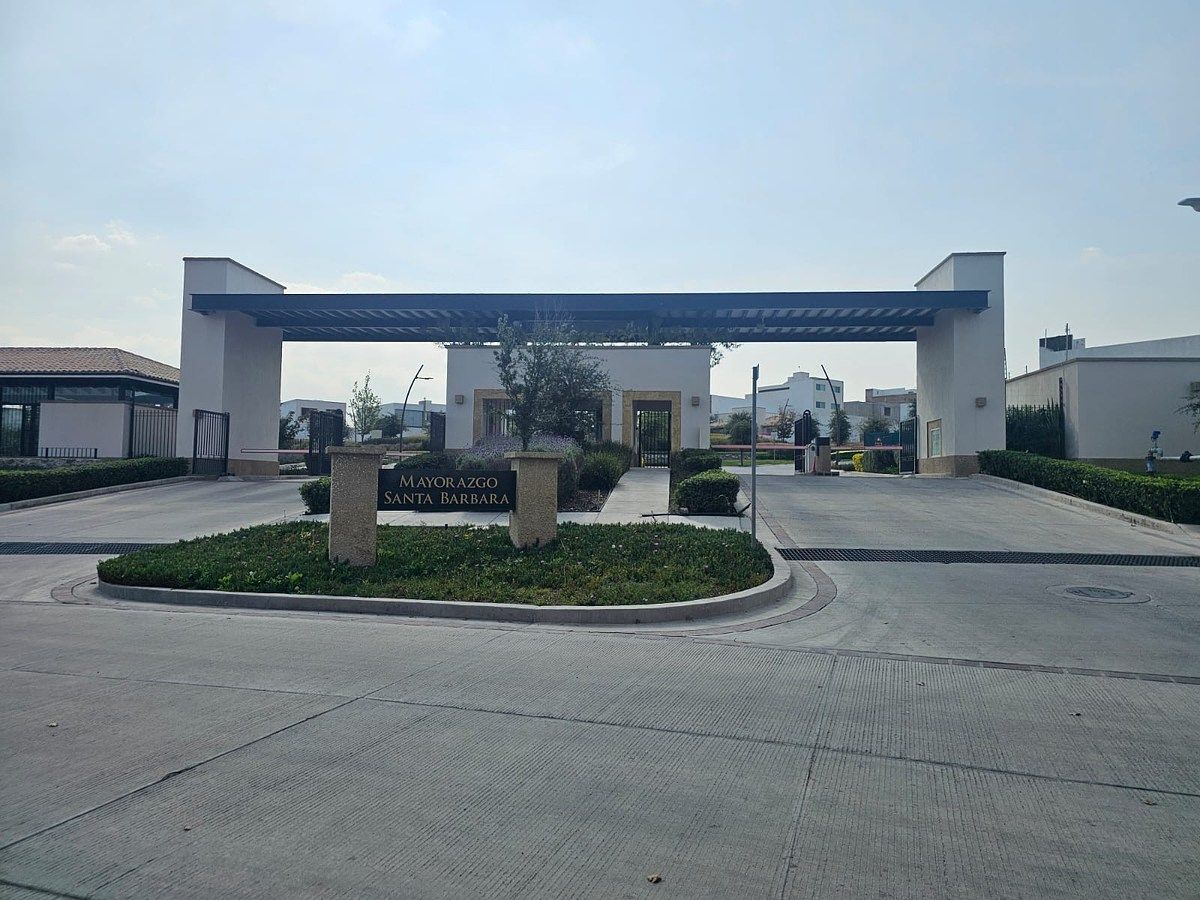 SE VENDE TERRENO RESIDENCIAL MAYORAZGO - foto 2