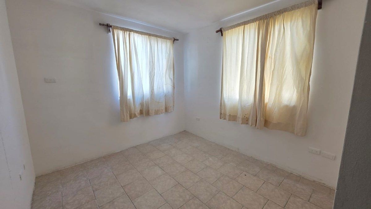 14 of 24: RECAMARA SEGUNDARIA #1