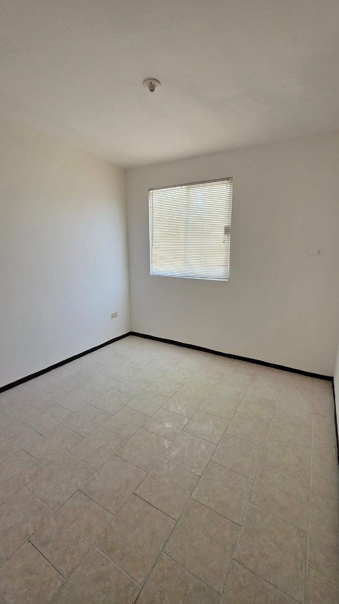 16 of 24: RECAMARA SEGUNDARIA #2