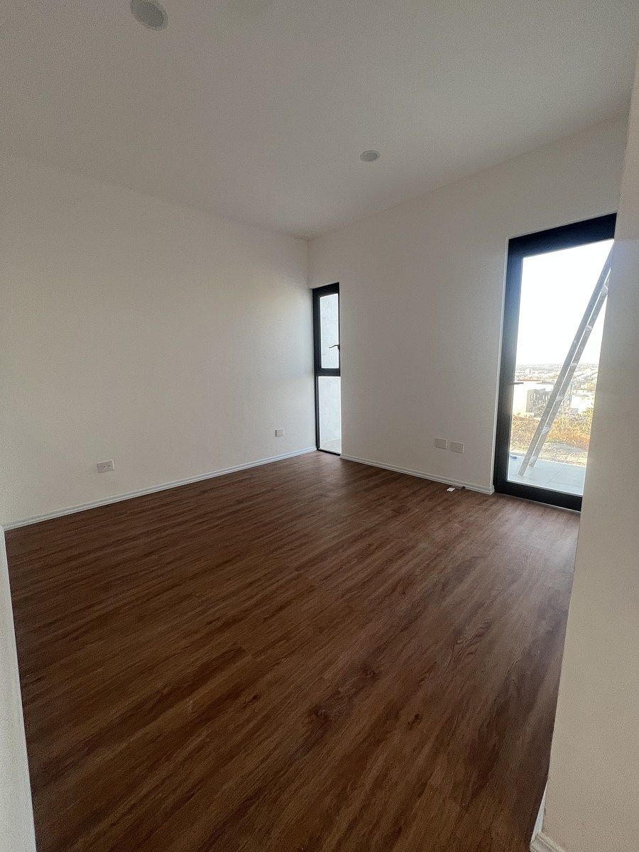 22 de 32: Cuarto de TV u oficina.