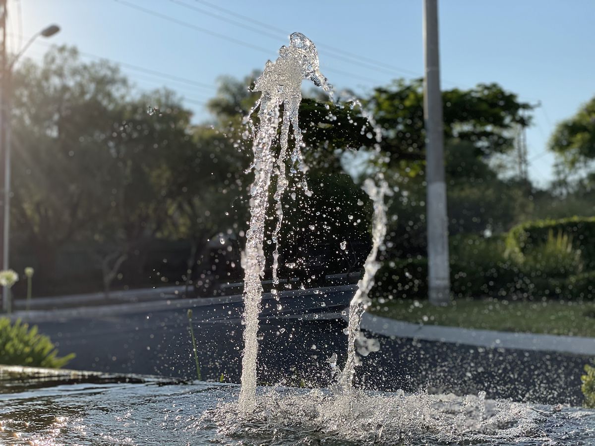 2 of 32: Fuente Real de Montaña