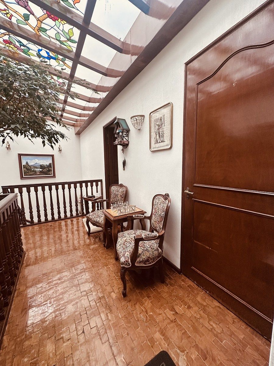 17 de 42: Hall en Pasillo de Segundo Piso