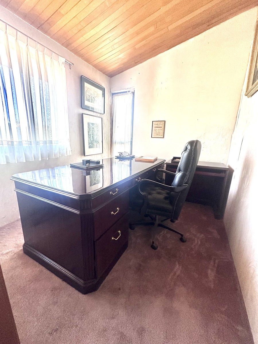 30 de 42: Tapanco con Escritorio en Recámara Secundaria