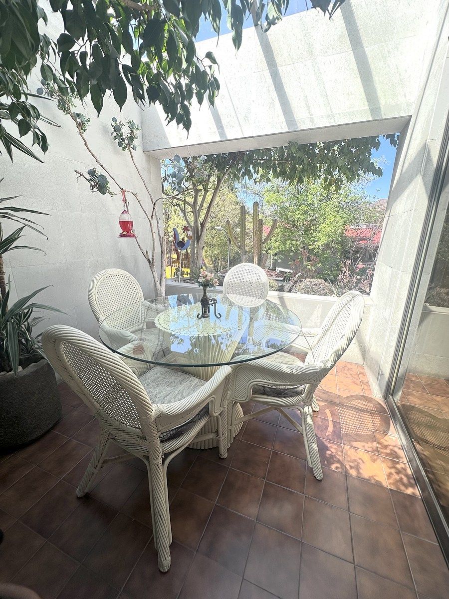 31 de 42: Terraza Interior en Segundo Piso