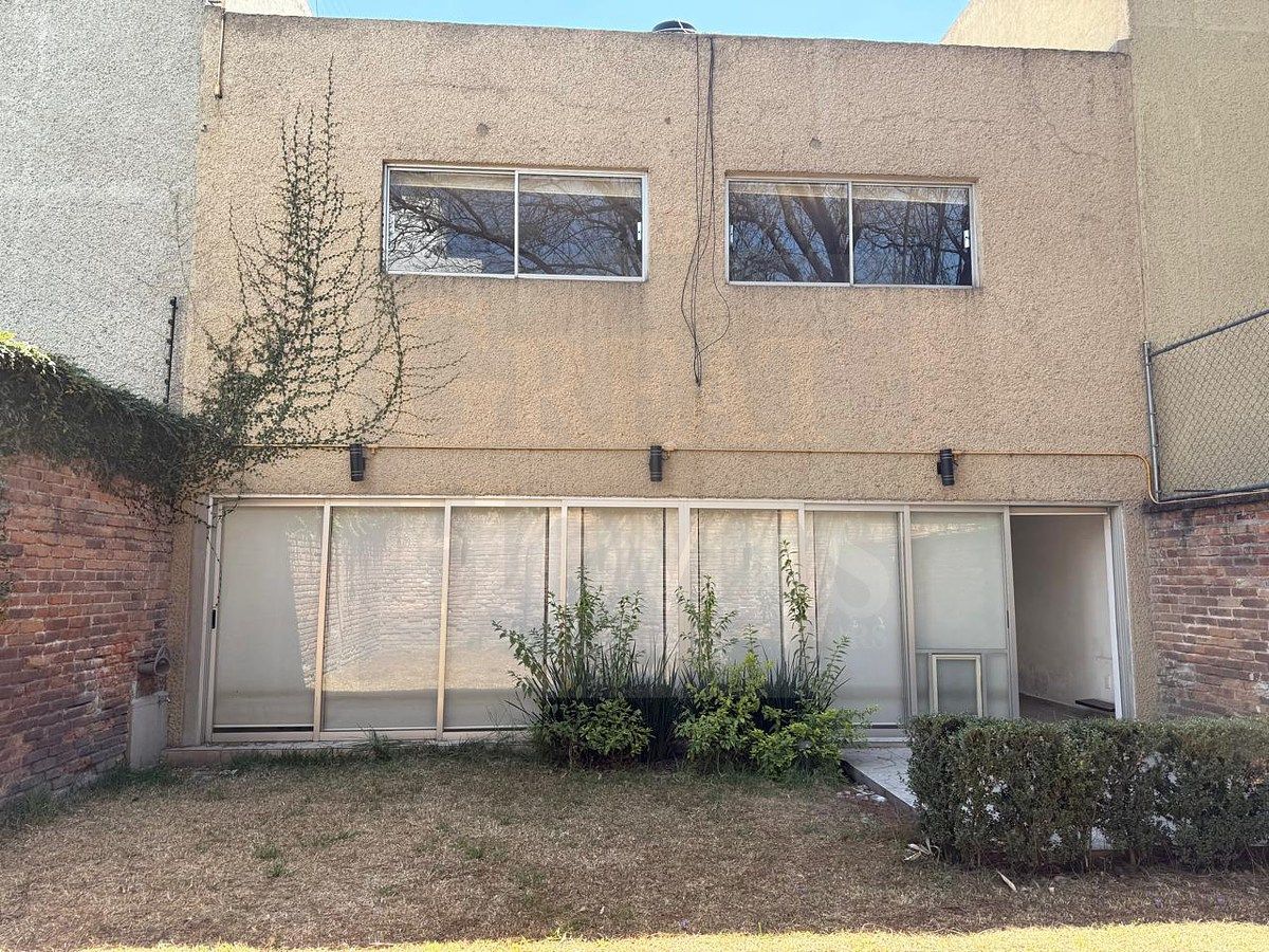 7 of 16: Puertas corredizas