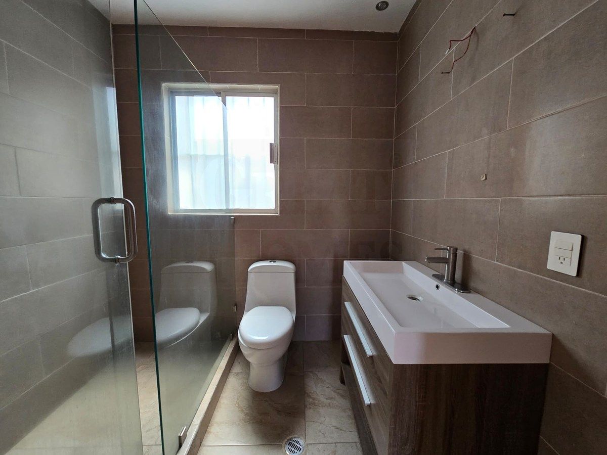 3 of 16: Canceles de vidrio templado