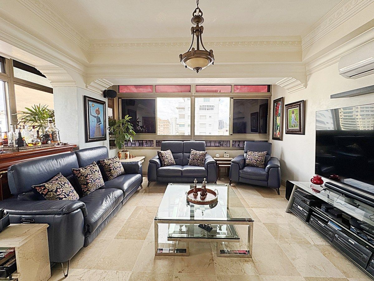 11 de 27: Balcón-terraza integrado