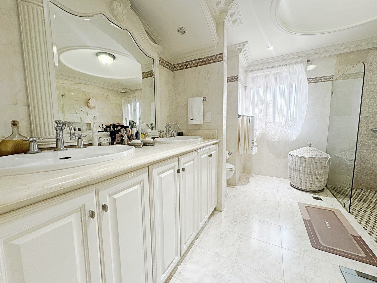 22 de 27: Baño de hab. principal