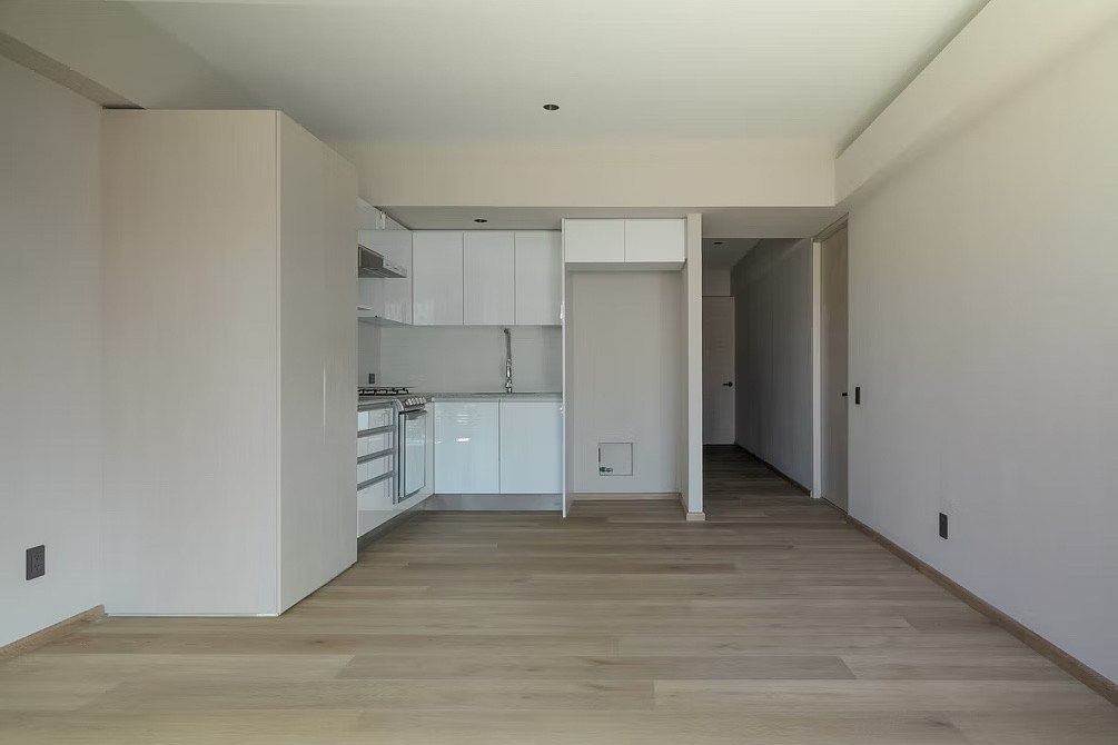 3 of 11: Sala Comedor