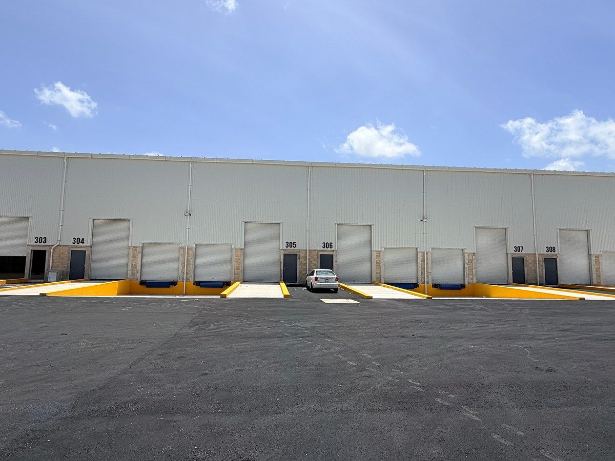 DEPÓSITO PARA ALUGUEL 4000 M2, EM PARQUE COM SEGURANÇA 24/7, ENERGIA BIFÁSICA, foto 1 de 19