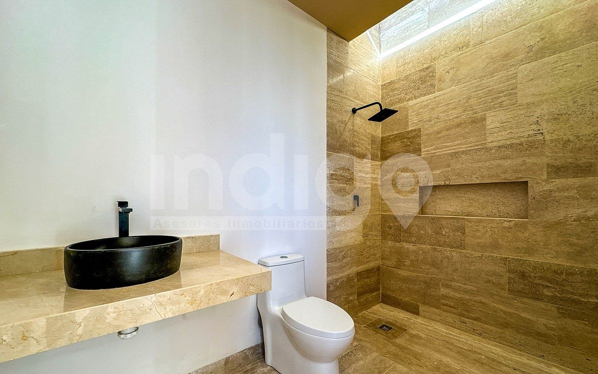 33 de 48: Baño Recámara Secundaria 2