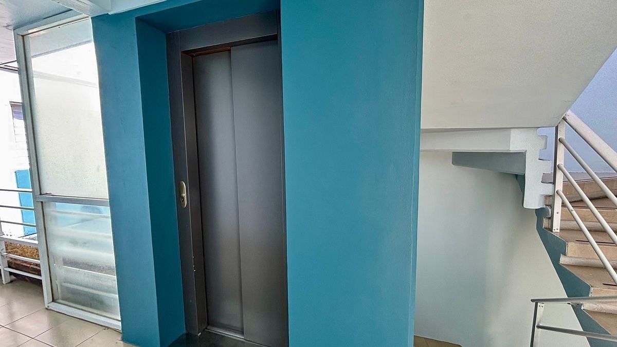 17 de 24: Elevadores