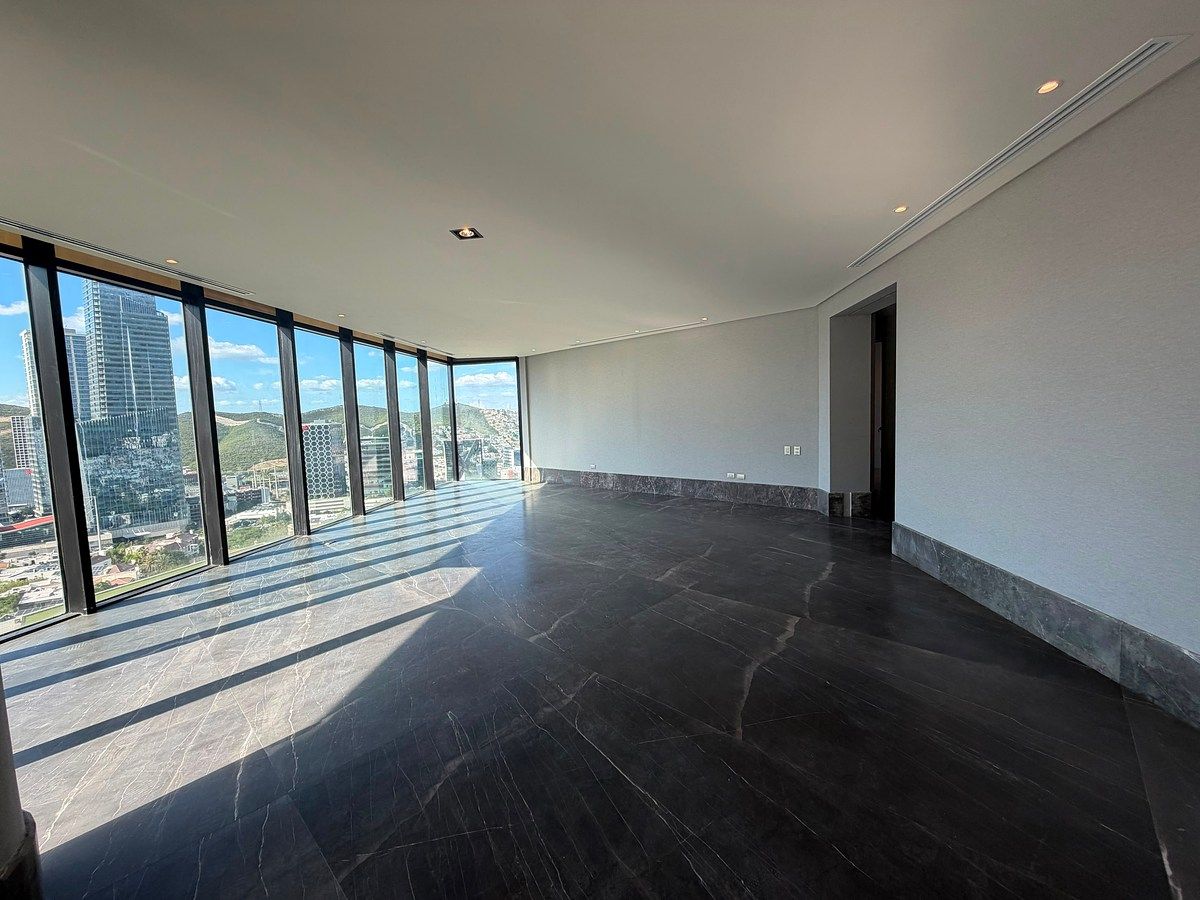 DEPARTAMENTO EQUIPADO EN VENTA, VALLE ORIENTE, foto 1 de 23