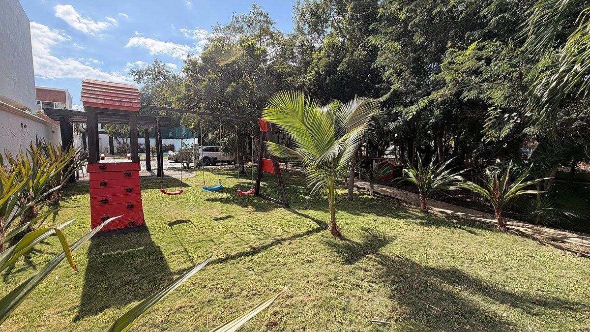 16 of 38: Áreas comunes