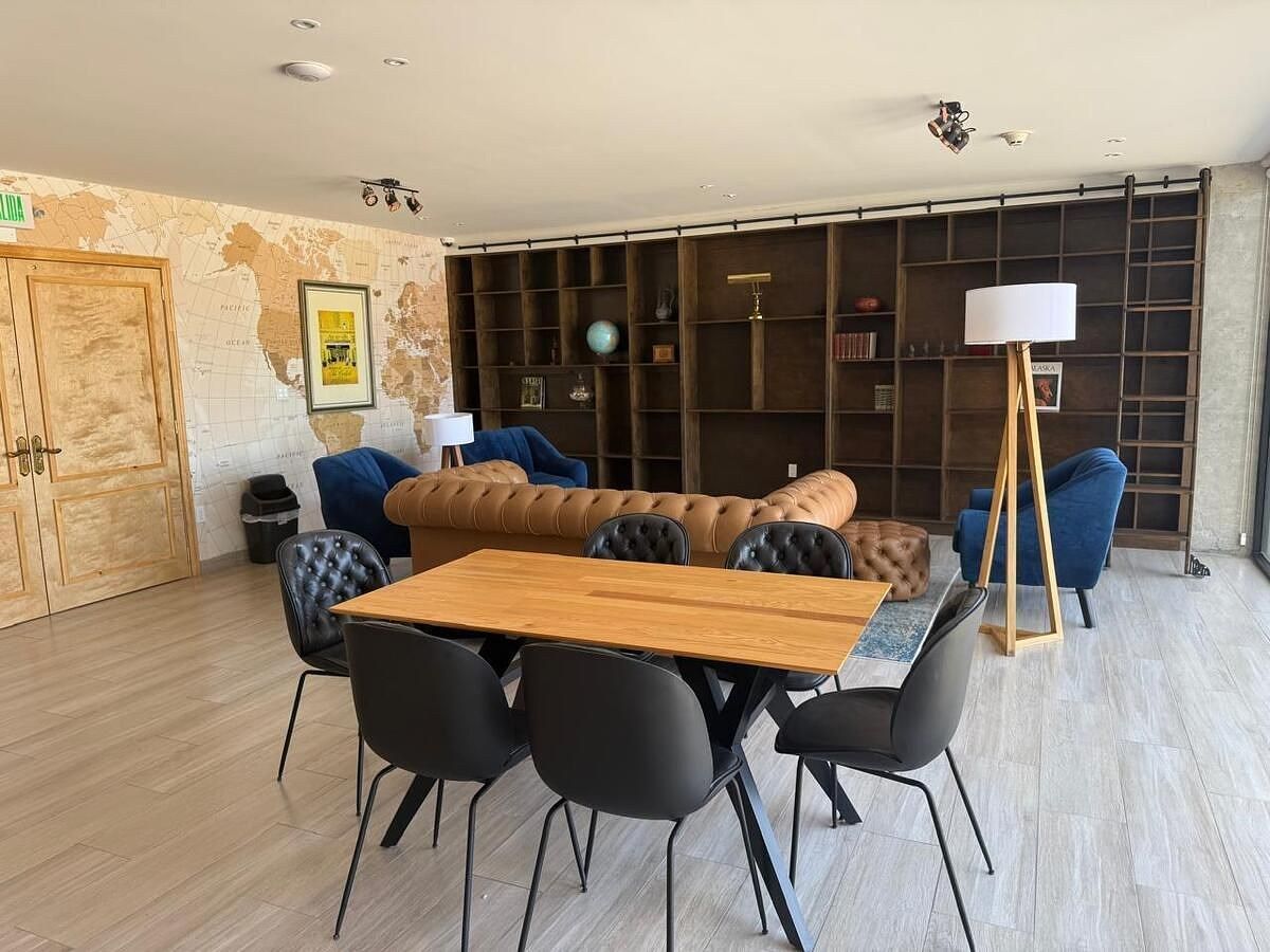 30 de 35: Amenidad Reading Room