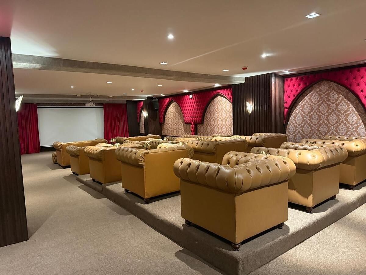 26 de 35: Amenidad The Cinema Room