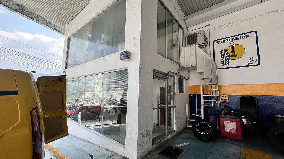 5 de 18: Área de Oficinas