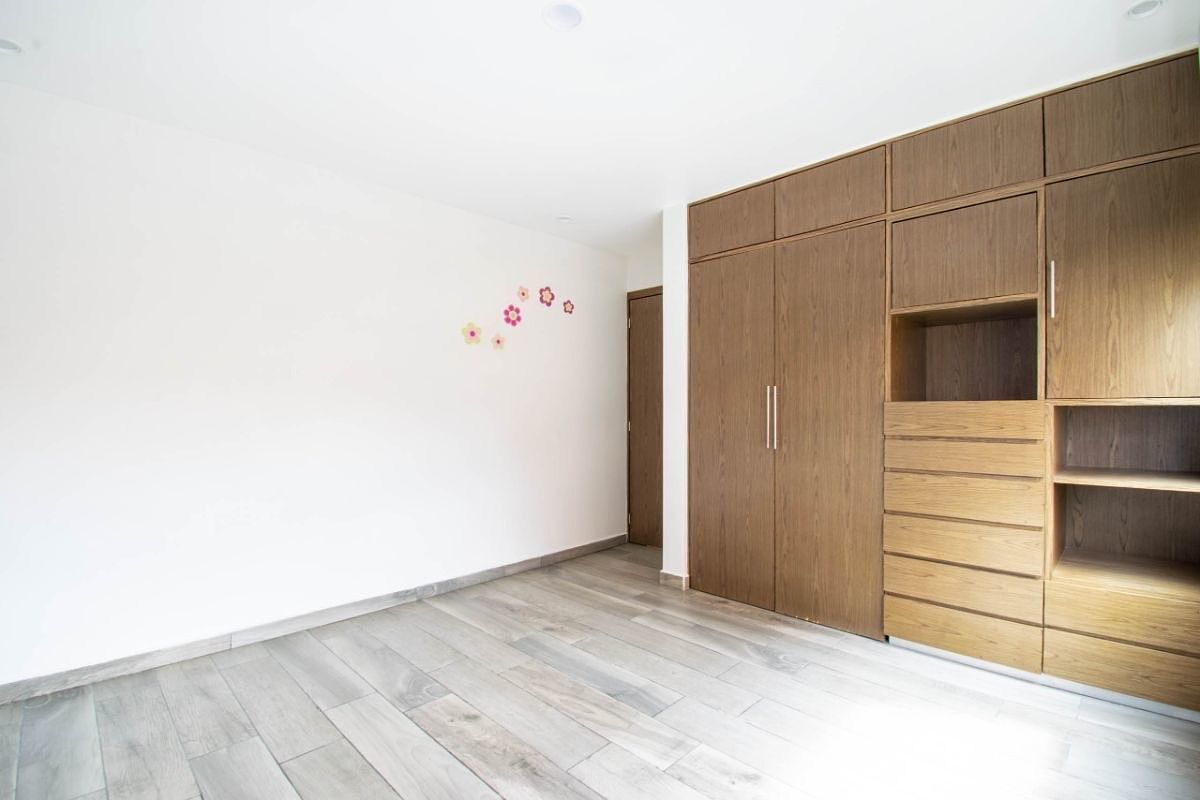 16 de 31: recámara 2