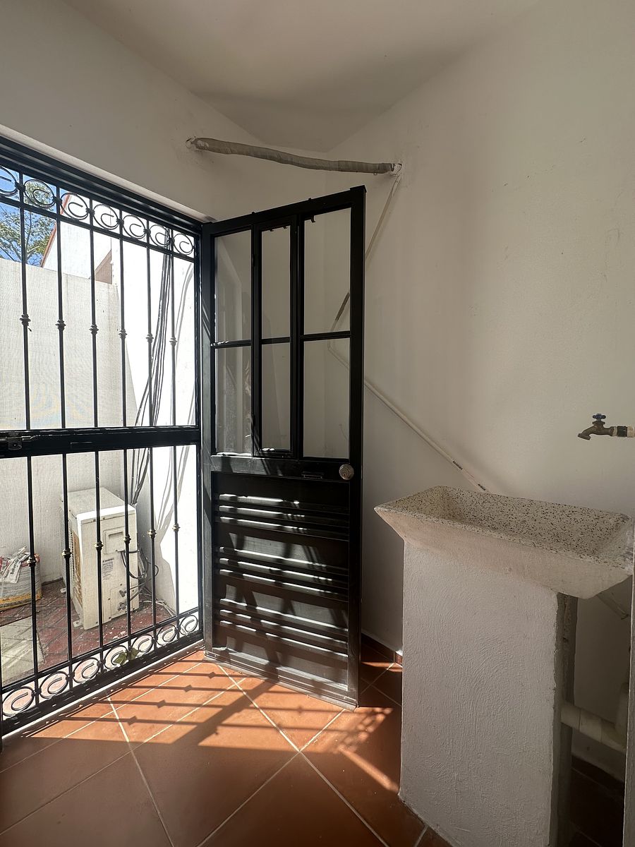 7 de 12: Cuarto lavado