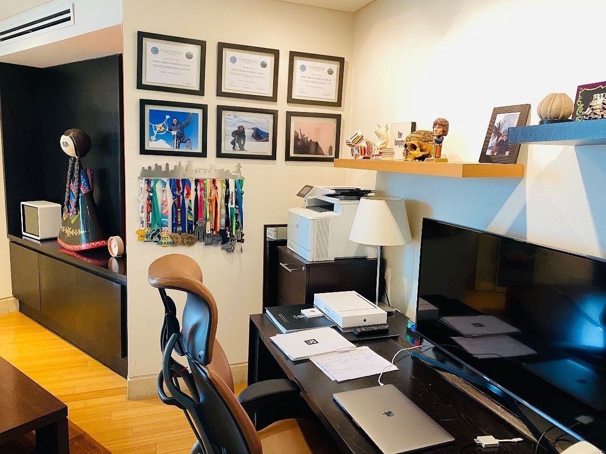 24 de 28: oficina / estudio