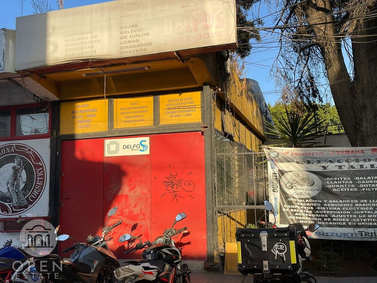 2 de 25: local ezquina, ventanas laterales