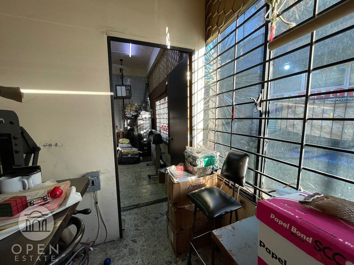 9 de 25: primera parte del local