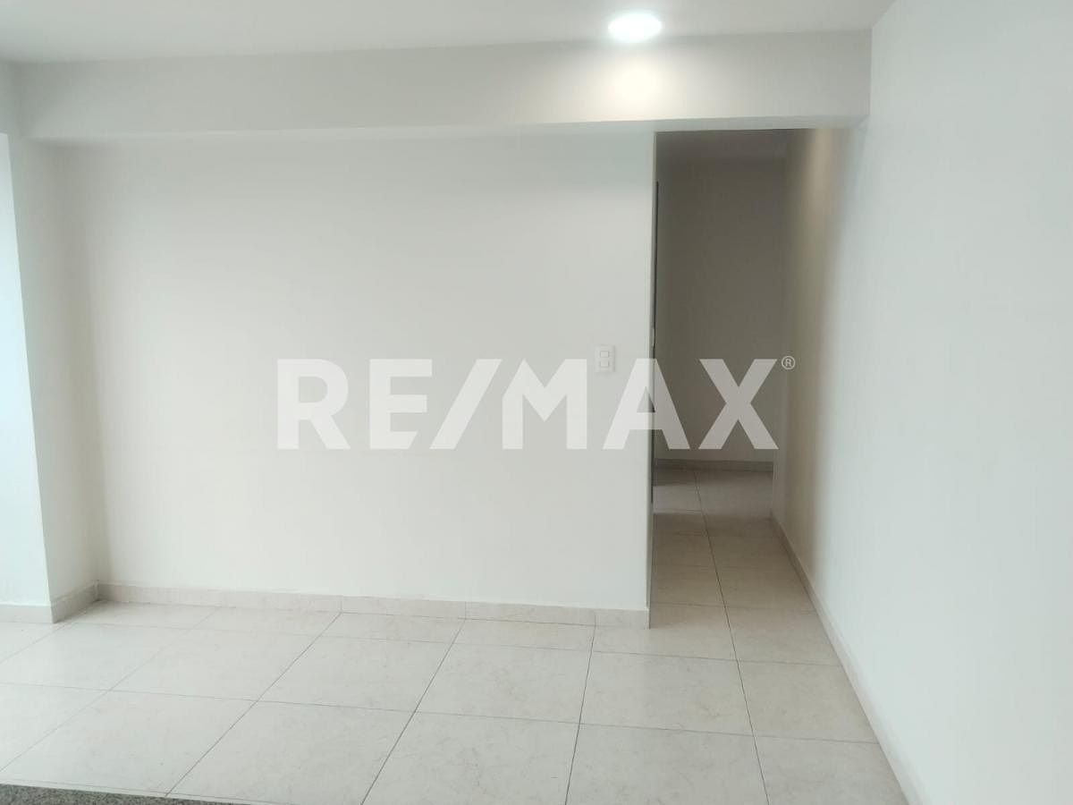 14 de 35: pasillo recámara