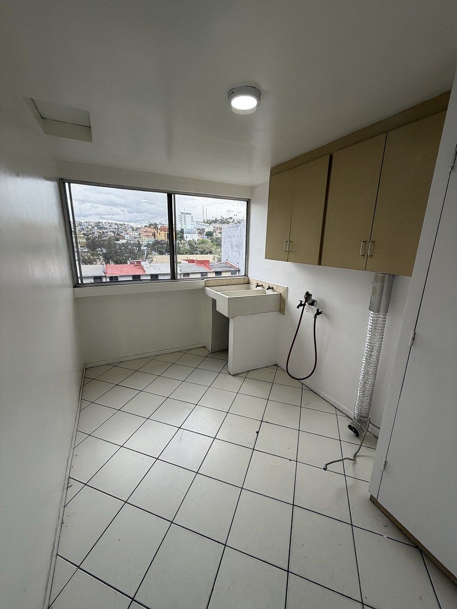 36 de 50: Cuarto de servicio