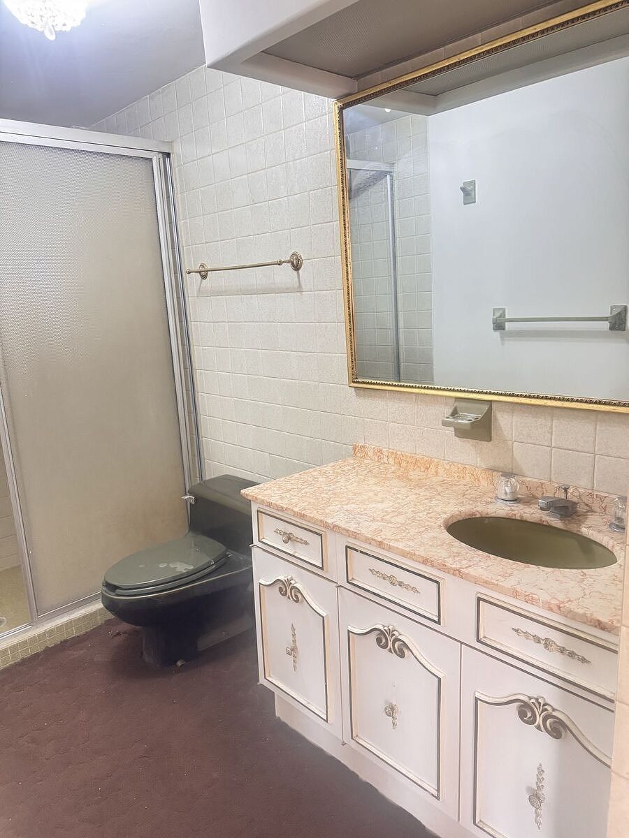 15 de 33: 2do. BAÑO COMPLETO