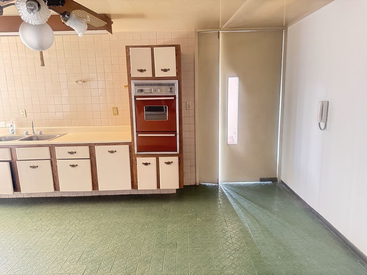 22 de 33: AMPLIA COCINA