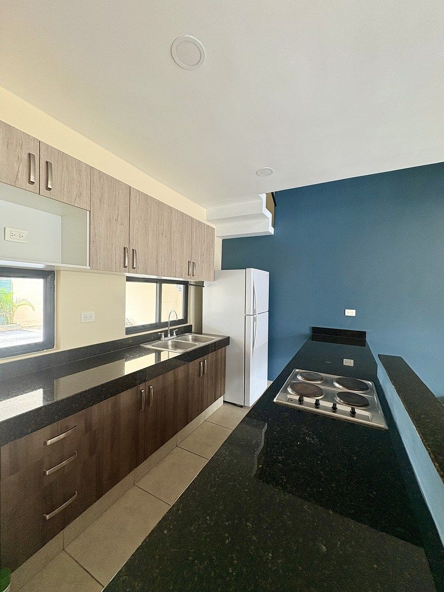 4 de 20: Cocina integral con refri