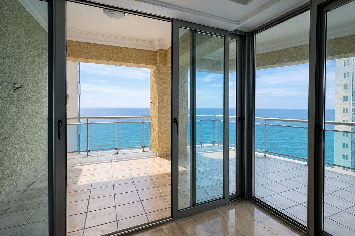 APARTAMENTO CON HERMOSA VISTA EN VENTA, foto 1 de 10